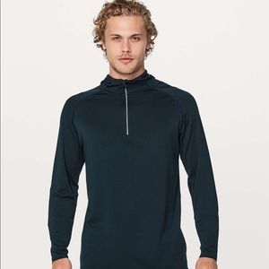 Metal Vent Tech Hoodie // NAVY // Medium